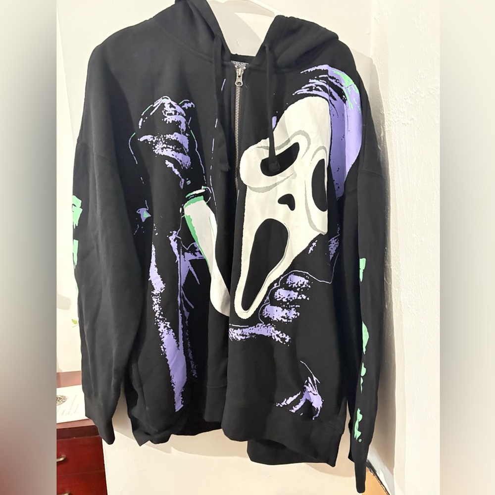 Scream Ghost Face Jumbo Graphic Girls Hoodie